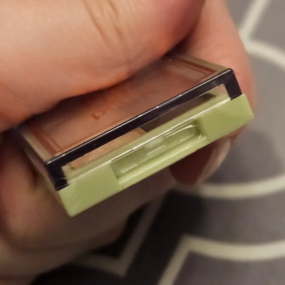 Pixi mesmerizing mineral
